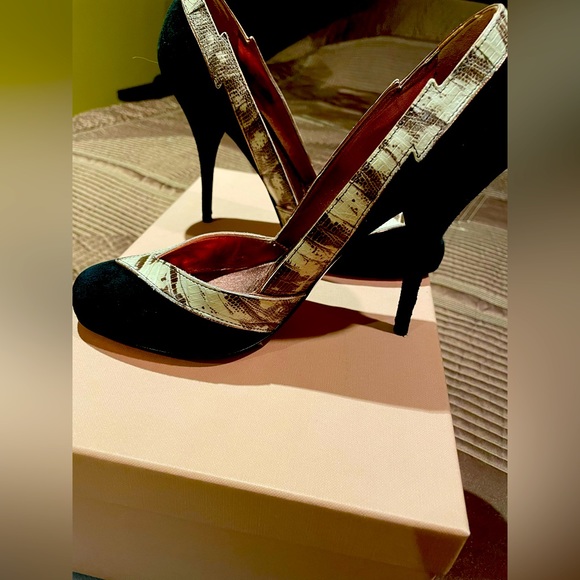 Black Suede Python Nero Arrow High Heel Pumps - Picture 2 of 3